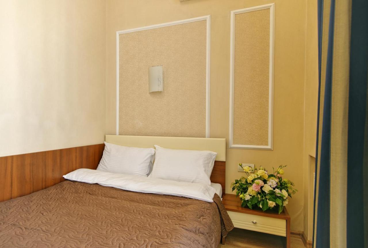 Atrium Hotel Odessa Buitenkant foto
