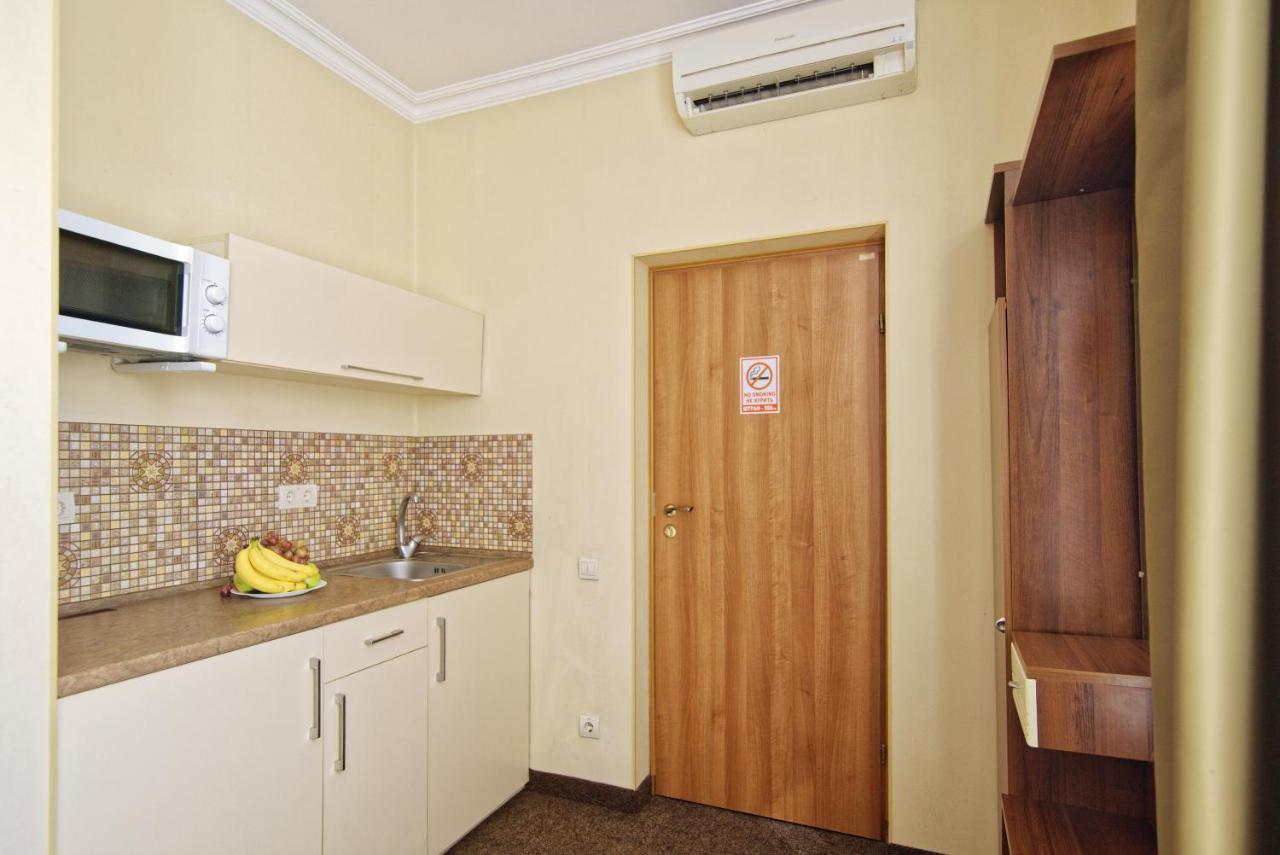 Atrium Hotel Odessa Buitenkant foto