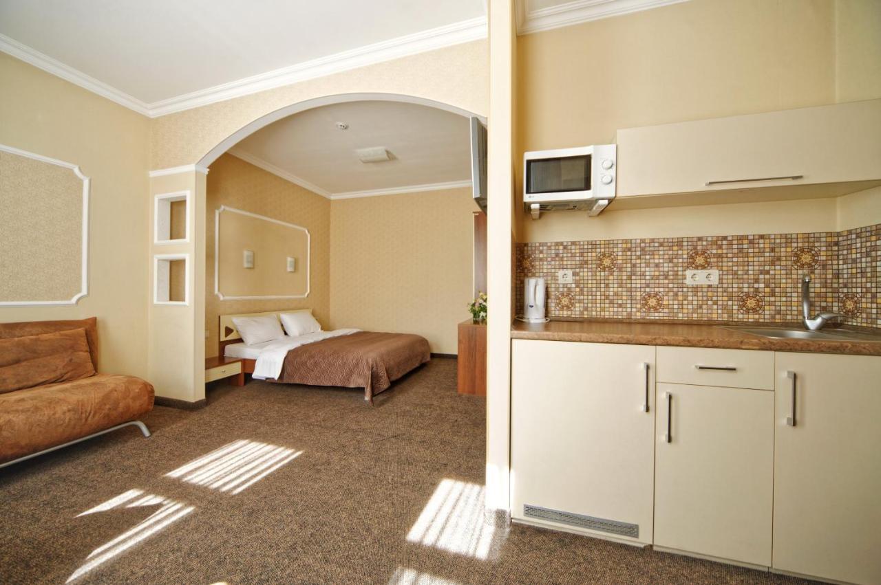 Atrium Hotel Odessa Buitenkant foto