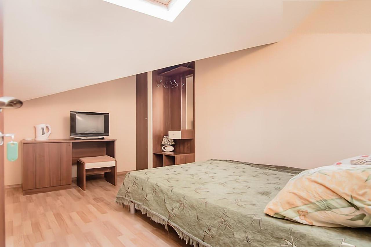 Atrium Hotel Odessa Buitenkant foto