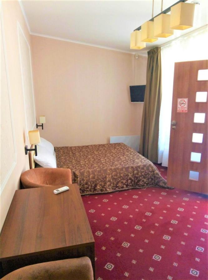 Atrium Hotel Odessa Buitenkant foto